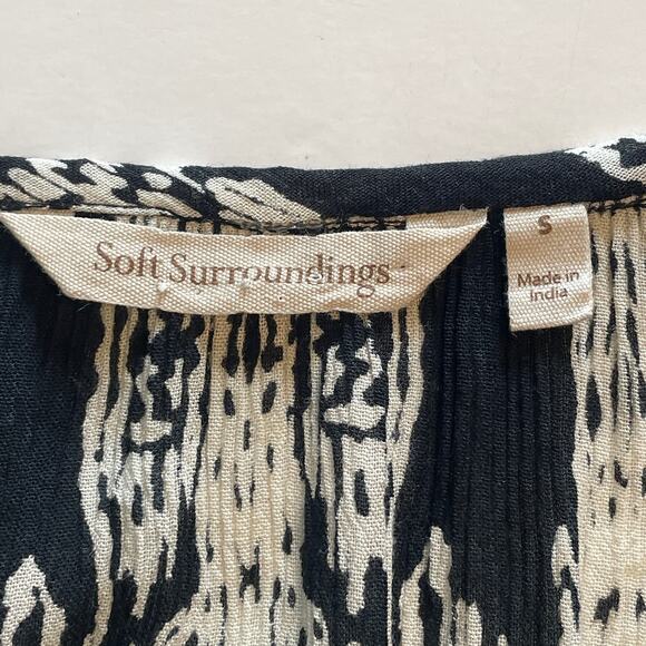 Soft Surroundings Grace Embroidered Tunic Womens Small Black Boho Tassel Top - Picture 5 of 9